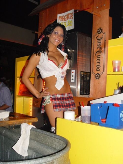 hot_bartenders_28