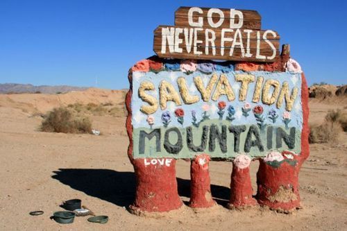 salvation_mountain_01