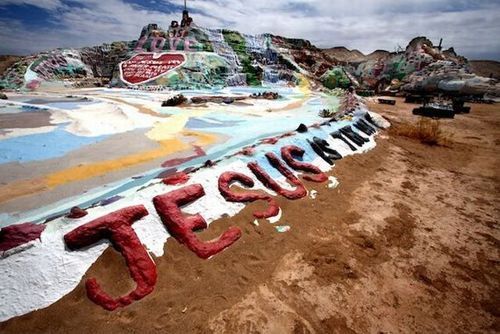 salvation_mountain_02